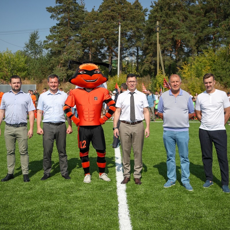 Александр Алаев посетил открытие футбольного поля в Сысерти