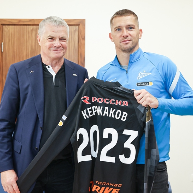 Михаил Кержаков продлил контракт с «Зенитом» на один сезон