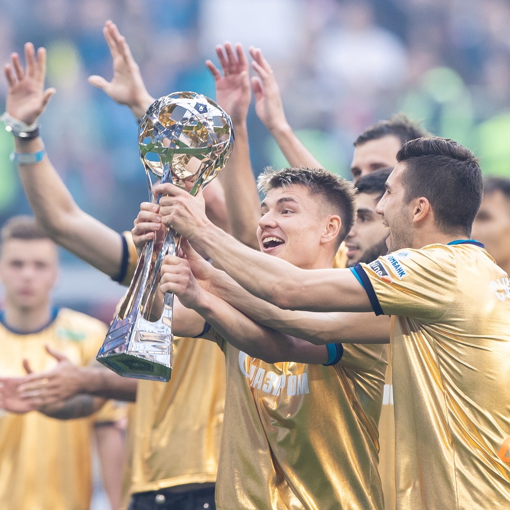 «Зенит» получил трофей чемпионов РПЛ на вечное хранение