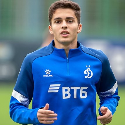 Арсен Захарян продлил контракт с «Динамо» до 2024 года