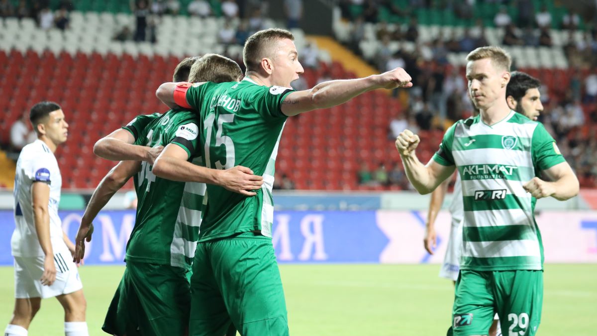 «Ахмат» крупно обыграл «Оренбург» в первом матче под руководством Ромащенко