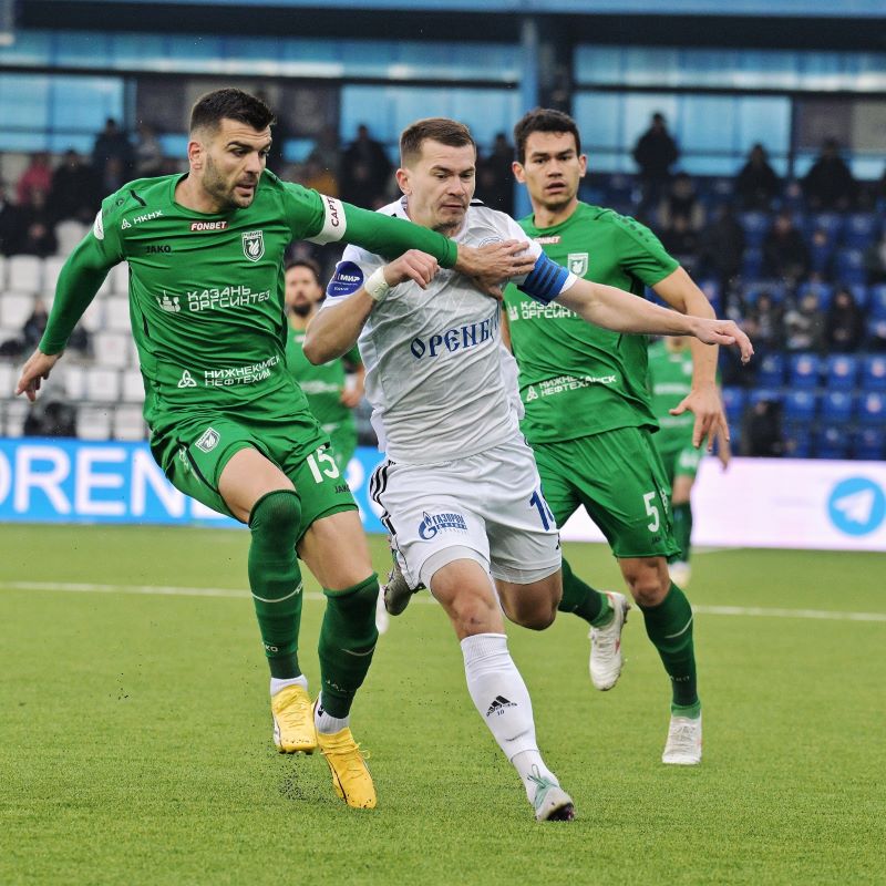 «Оренбург» обыграл «Рубин» и поднялся из зоны переходных матчей