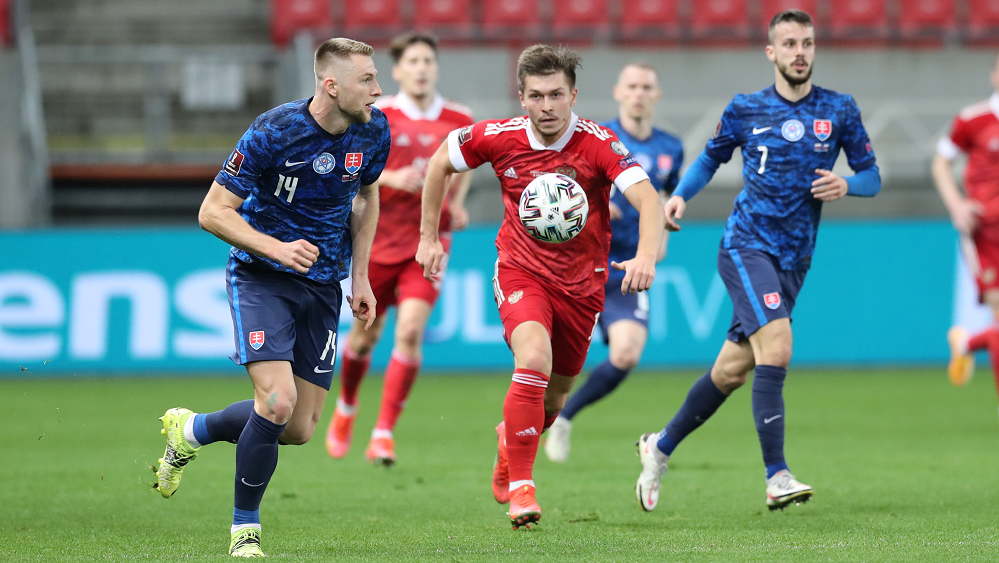 Сборная России проиграла Словакии и потерпела первое поражение в квалификации ЧМ-2022