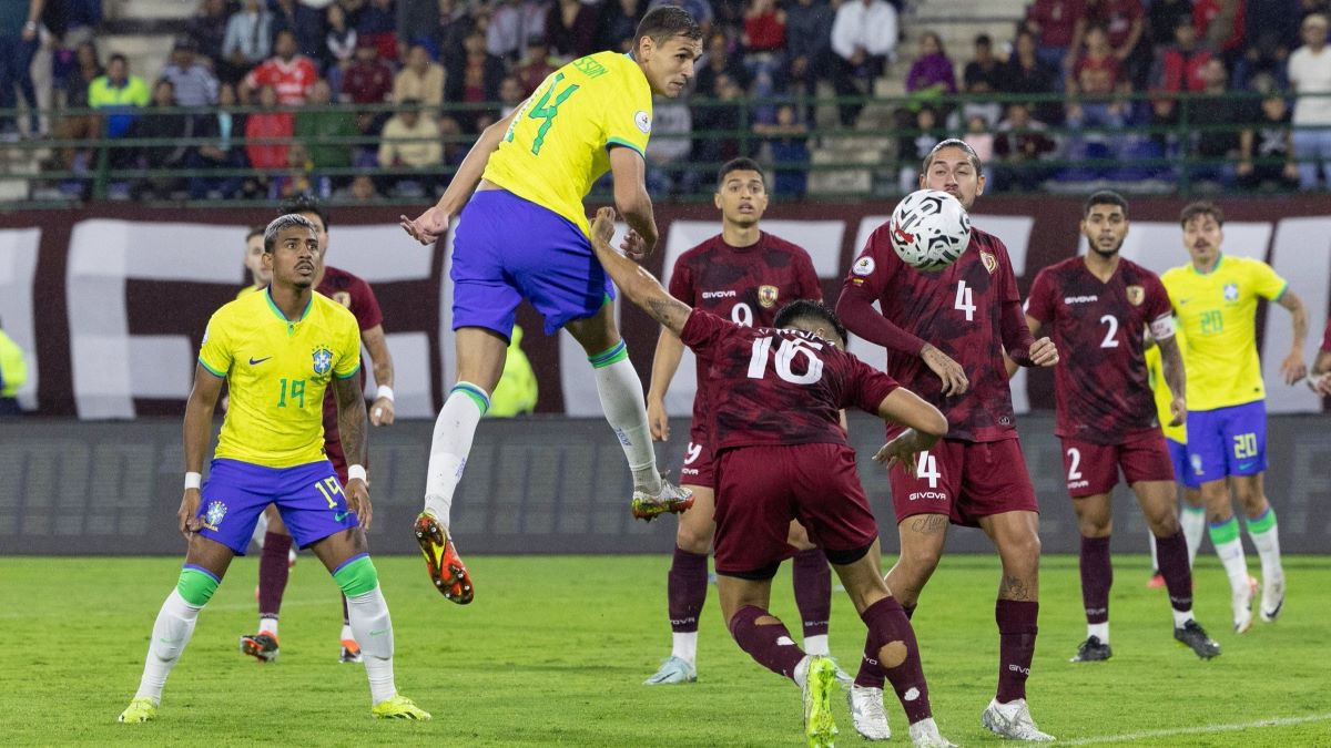 Келлвен и Фассон отыграли полный матч за олимпийскую сборную Бразилии против Венесуэлы