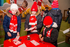 Fans enjoyed themselves before Spartak-Zenit match