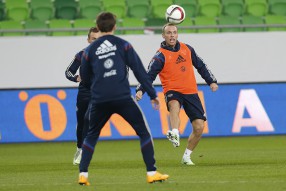Pre-match training session of the National Team of ...