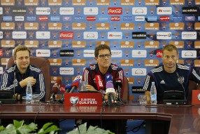 Trenirovka sbornoy Rossii i press konferenciya 07. ...