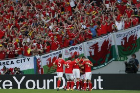 Russia 0:3 Wales